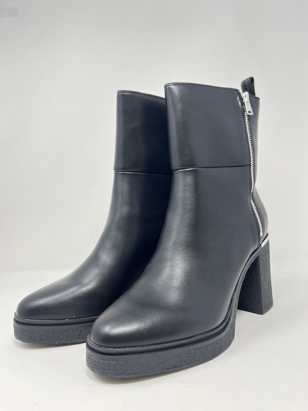 DKNY Women's 10 Talley Black Platform Booties
